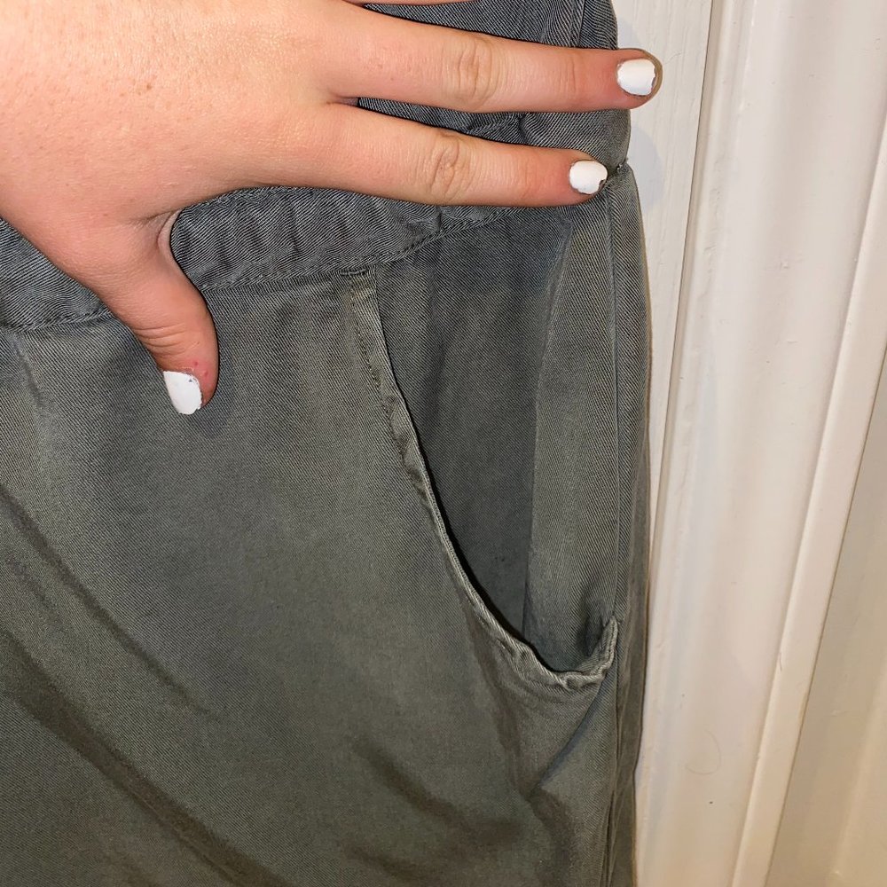 Universal Threads Green Romper - image 6